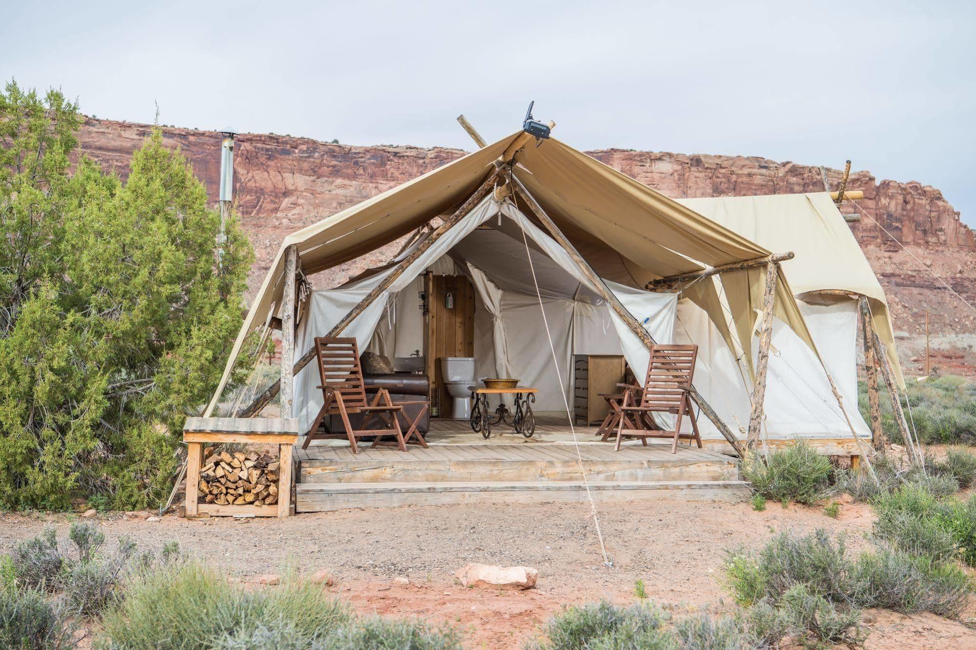 Under Canvas موآب المظهر الخارجي الصورة